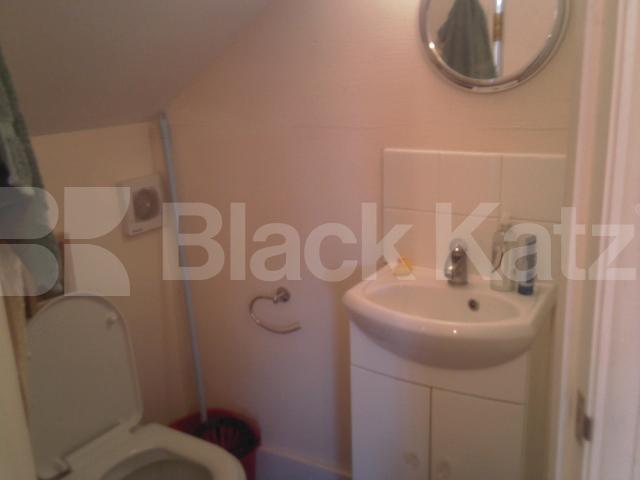 			ALL BILLS INCLUDED!, Studio Apartment, 1 bath, 1 reception Studio			 Great North Road, EAST FINCHLEY